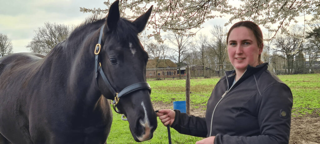 Lonneke het gezicht achter Equi learning een selmade expert en bedenker cursus fokkerij